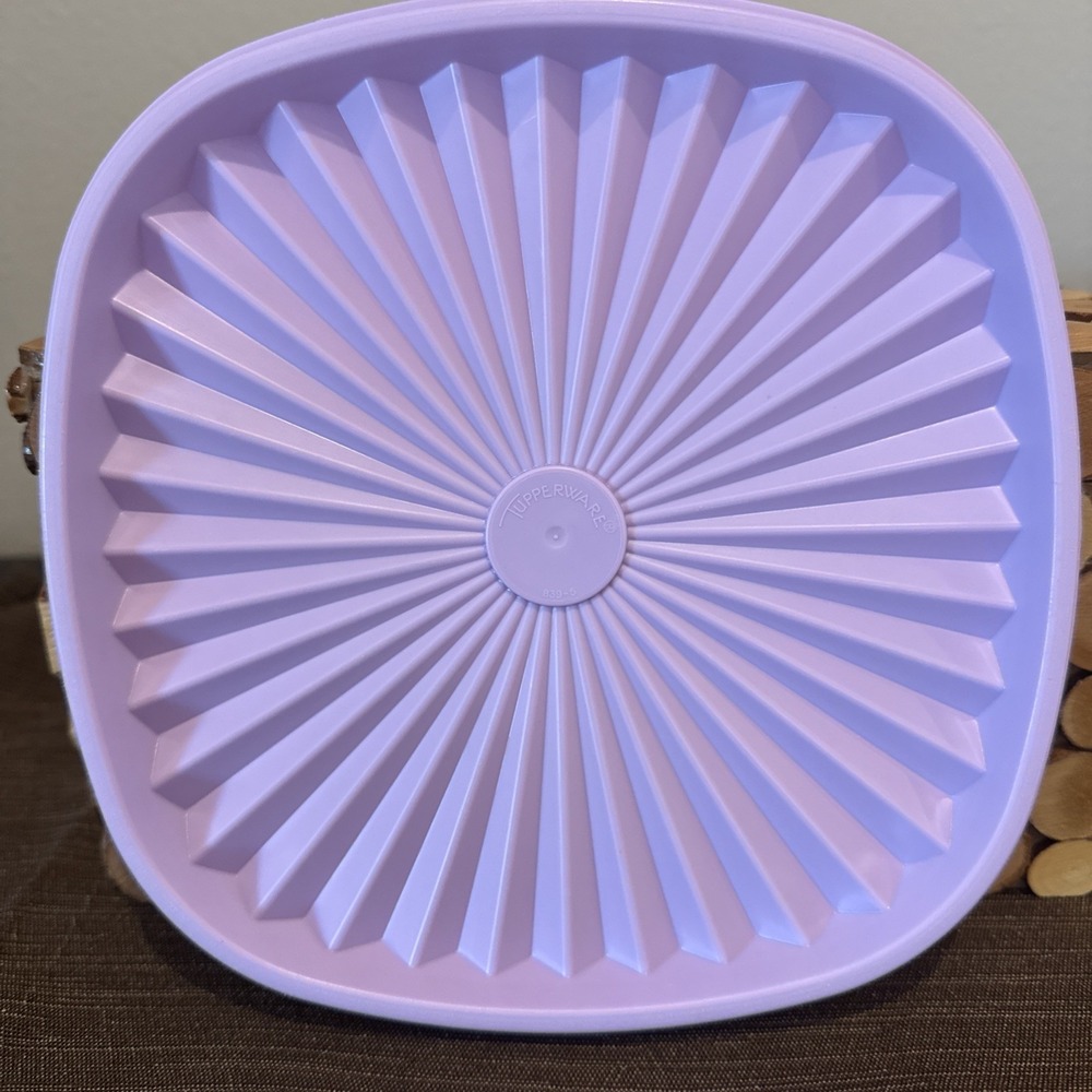 Vintage Tupperware Replacement Lid 839-5 Made in USA Purple 7 1/4" Genuine OEM